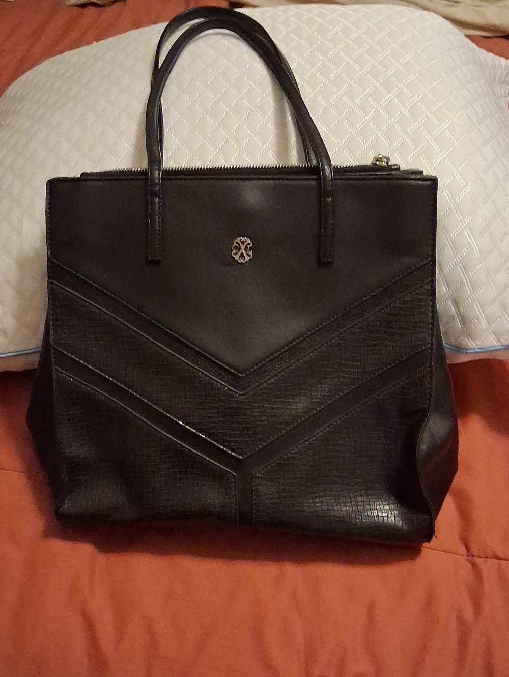 Black Women's Tote Bag with Chevron Texture